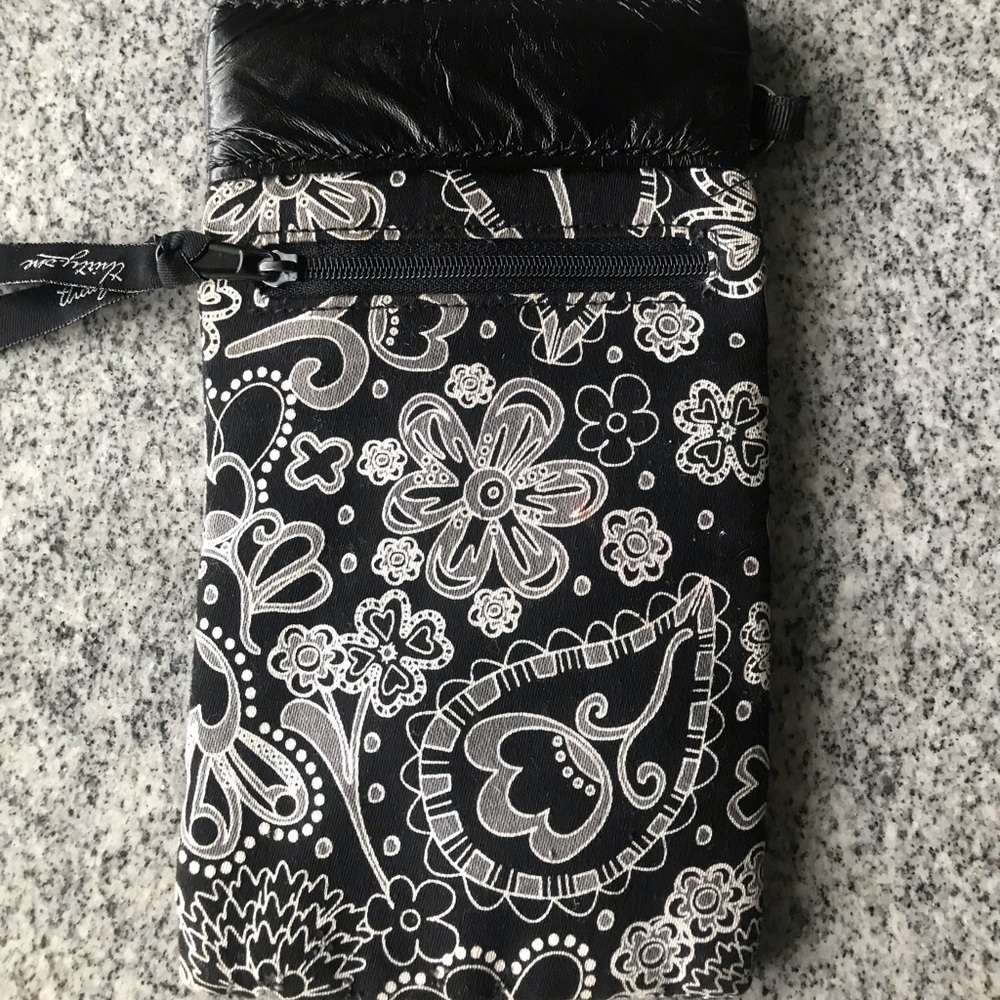 Thirty one glasses holder